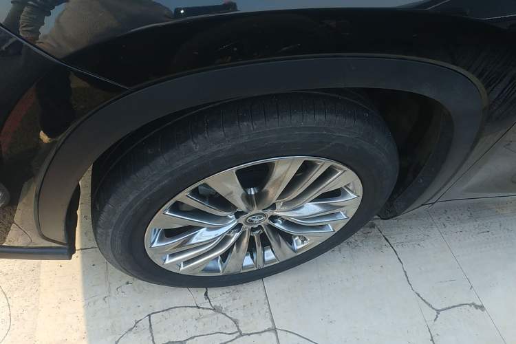 Used Toyota Highlander 2023 2.5L Smart Electric Hybrid Dual-Engine Four-Wheel Drive Prestige Version – 7 Seats
