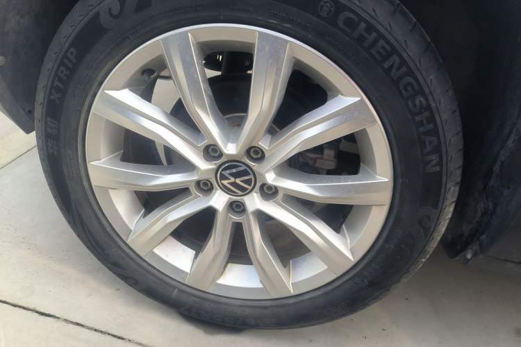 Used Volkswagen T-ROC 2021 280TSI DSG Two-Wheel Drive Elite Connect Edition