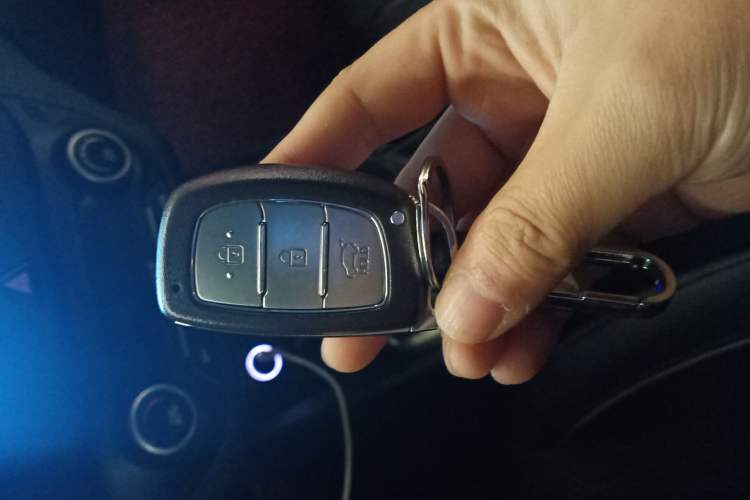 Used Hyundai ix25 2015 1.6L Automatic Two-Wheel Drive Smart GLS Trim
