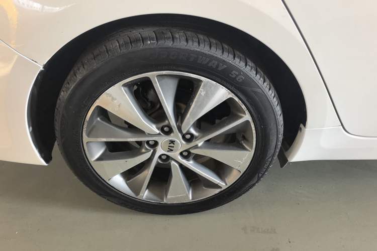 Used Kia K5 2016 2.0L Automatic LUX
