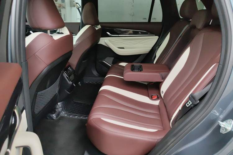 Used Geely Auto Monjaro L 2021 2.0TD DCT EVO Two-Wheel Drive Smart Luxury Version
