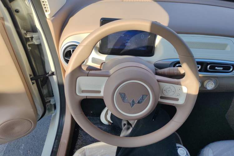 Used Wuling Hongguang MINIEV 2025 Four-Door Version Advanced Edition
