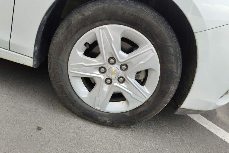 Used Chevrolet Cavalier 2019 320 Automatic Enjoyment with Sunroof
