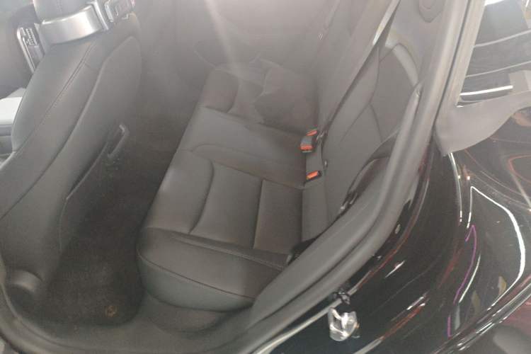 Used Tesla Model 3 2025 Long-Range All-Wheel-Drive Version
