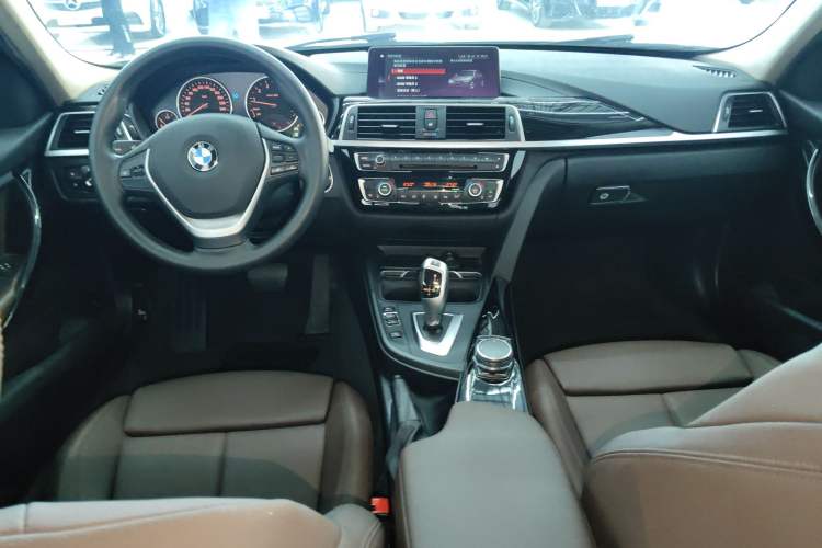 Used BMW 3 Series 2019 320Li Fashion Model
