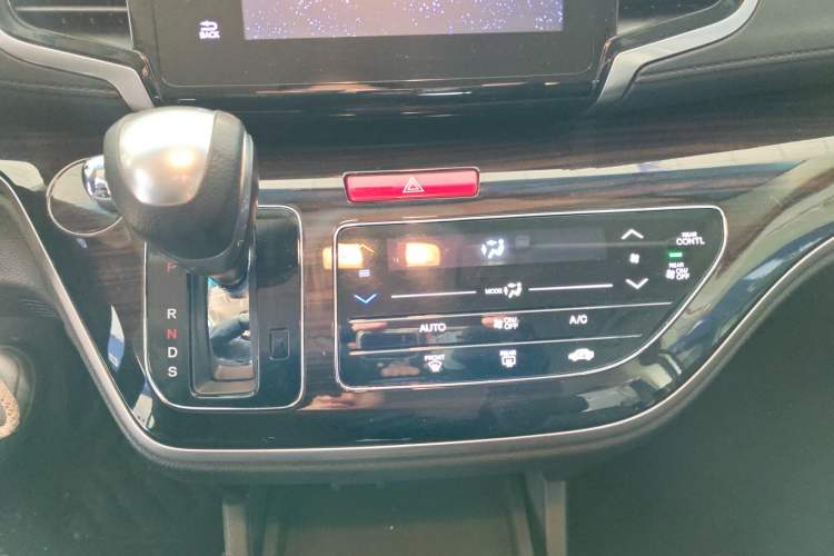 Used Honda Odyssey 2018 2.4L Comfort Version
