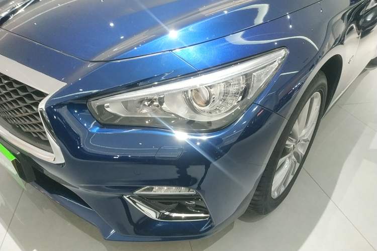 Used Infiniti Q50L 2018 2.0T Enjoyment Version China VI Standard