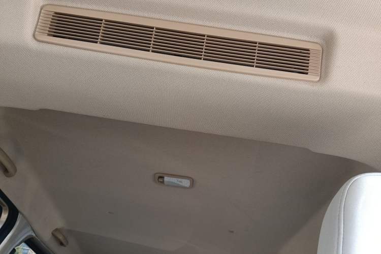 Used Wuling Hongguang V 2019 1.5L Enjoyment Version China VI LAR
