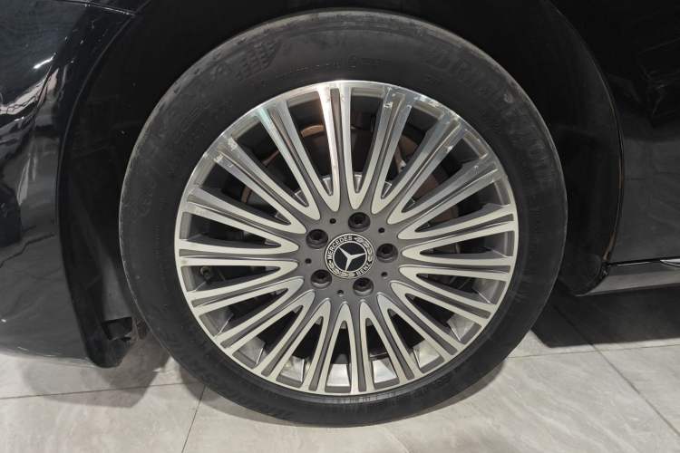 Used Mercedes-Benz E-Class 2019 Facelifted E 300 L Stylish Version