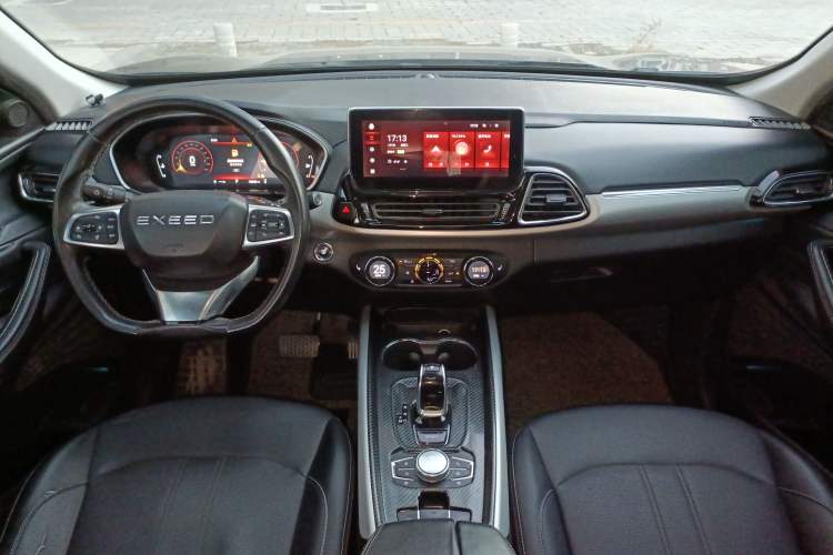 Used  Lingyun 2019 1.6T Two-Wheel Drive Diamond Edition
