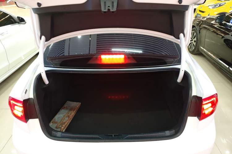 Used Volkswagen Lamando 2019 280TSI DSG Comfort Edition China VI standard
