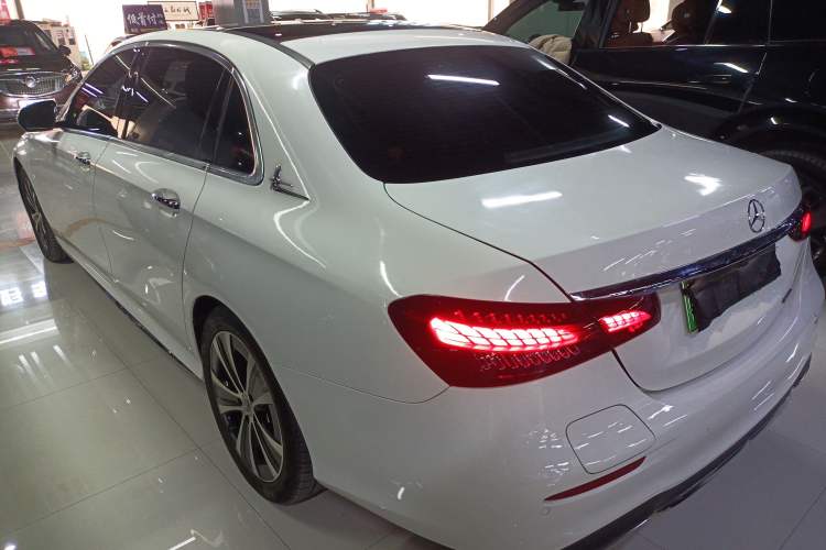 Used Mercedes-Benz E-Class New Energy 2021 E 350 e L Plug-in Hybrid Sports Sedan