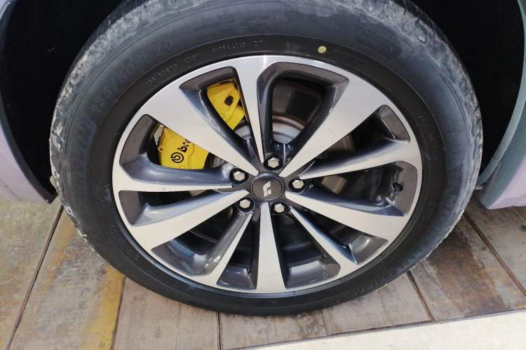 Used Li Auto ONE 2020 Extended-Range 6-Seater Version
