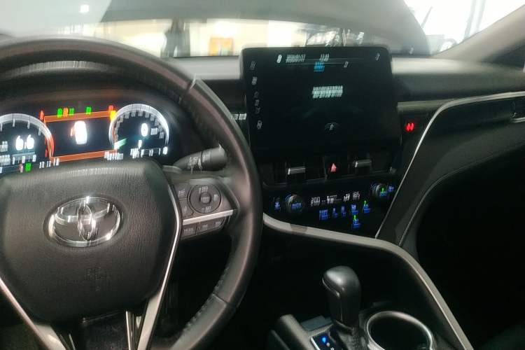 Used Toyota Camry 2023 2.5S Knight Edition
