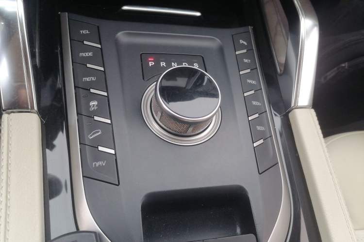 Used Zotye T700 2017 1.8T Dual-Clutch Prestige Model
