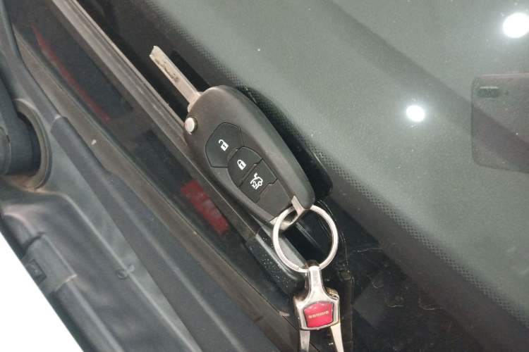 Used Chevrolet Cavalier 2020 Redline 325T Automatic Xinshang Edition China VI Standard
