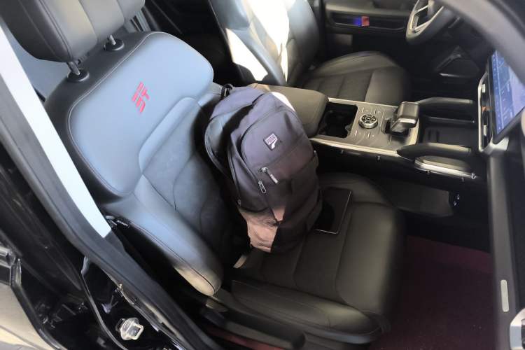 Used JETOUR Traveler 2023 2.0T All-Wheel-Drive CrossPRO
