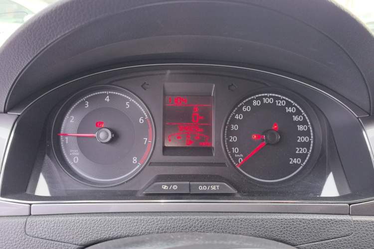 Used Volkswagen Santana 2018 1.5L Manual Comfort Edition
