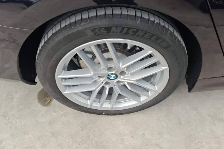 Used BMW 5 Series 2024 525Li Luxury Package
