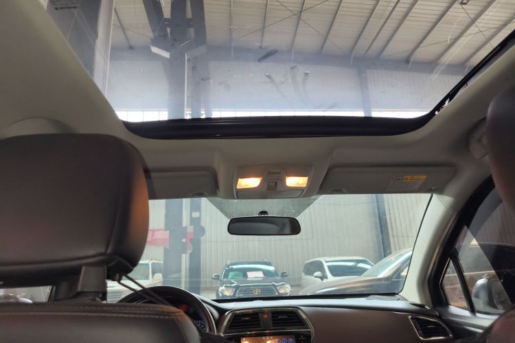 Used Suzuki Vitara S-Cross 2017 1.6L CVT Two-Wheel Drive Urban Advanced Model
