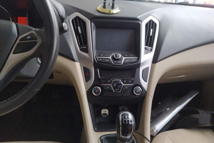 Used Chery Arrizo 7 2015 1.6L Manual ZhiShang Edition
