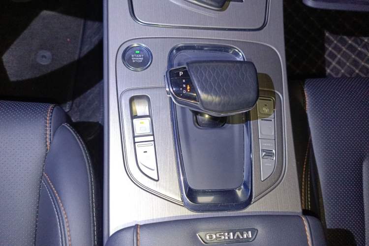 Used Oshan X7 2020 1.5T Automatic Parking with Facial Recognition – Spacey & Carefree Edition
