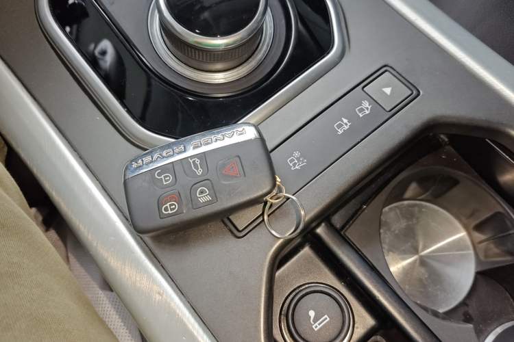 Used Land Rover Range Rover Evoque 2017 2.0T PURE Style Edition
