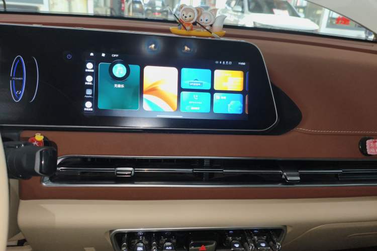 Used ORA Good Cat 2021 400km Standard Range Venus Edition Lithium Iron Phosphate
