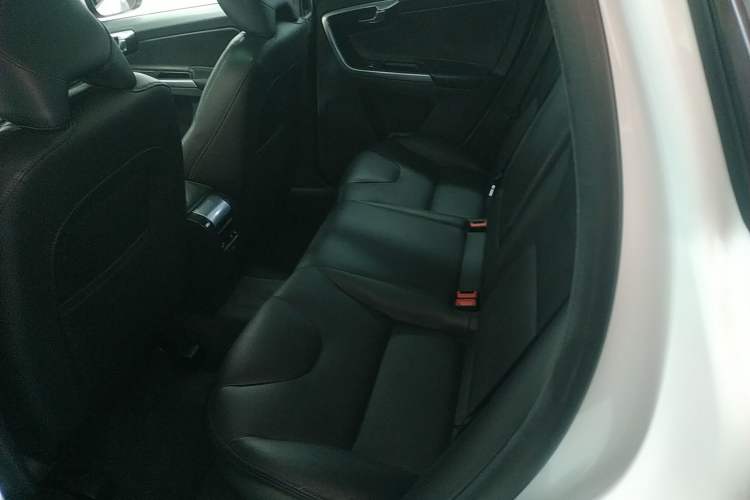 Used Volvo XC60 2017 T5 Smart Upgrade Edition