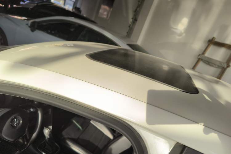 Used Volkswagen Polo 2016 1.6L Automatic Comfort Model
