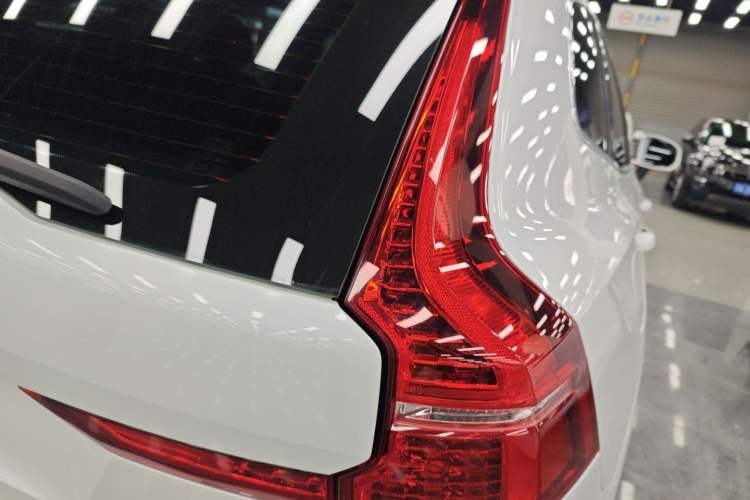 Used Volvo XC60 2019 T5 4x4 Zhiyuan Edition China VI Standard