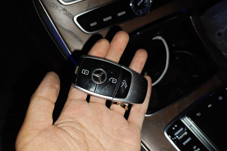 Used Mercedes-Benz E-Class 2019 Facelifted E 300 L Stylish Version
