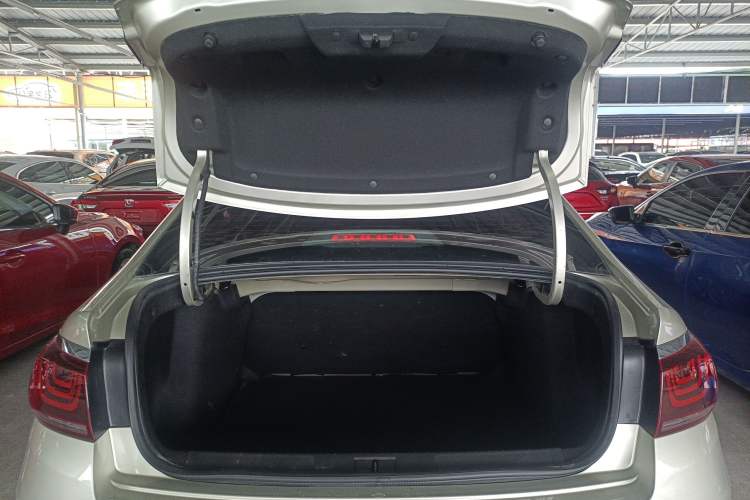 Used Citroen C4 Sega 2018 1.6L Manual Luxury Model