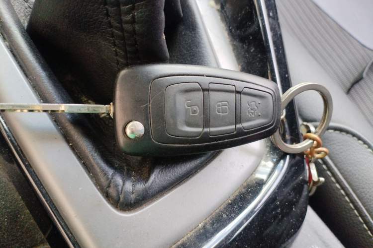 Used Ford Focus 2012 Hatchback 1.6L Manual Fashion Edition