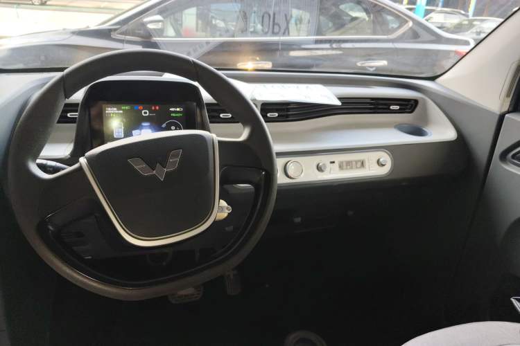 Used Wuling Hongguang MINIEV 2022 Macaron Premium Model – Lithium Iron Phosphate
