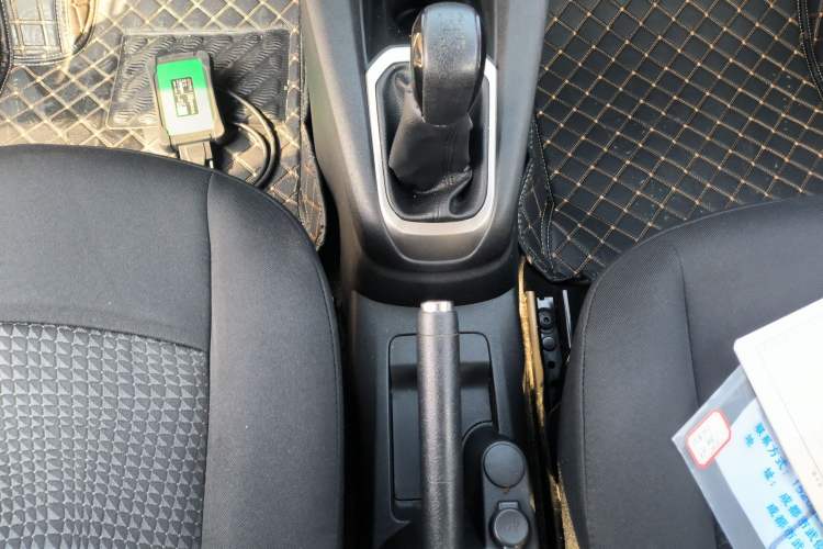 Used Peugeot 301 2014 1.6L Manual Comfort Edition
