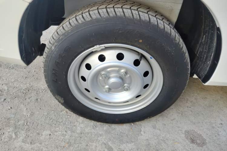 Used Wuling Hongguang V 2022 1.5L Jingqu Edition Electric-Assist LAR