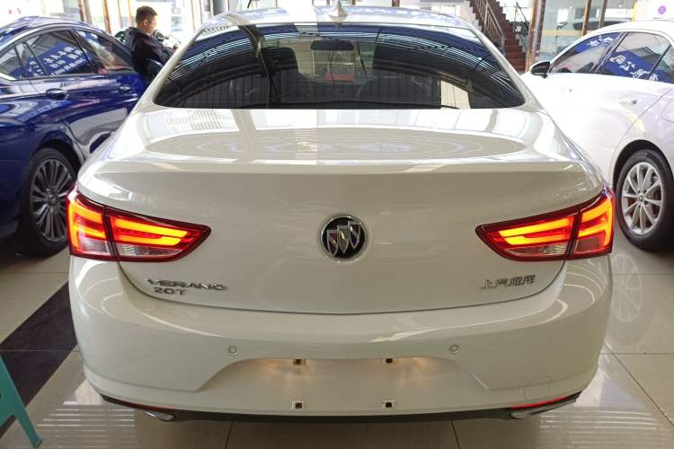 Used Buick Verano 2018 Sedan 20T Dual-Clutch Leading Model