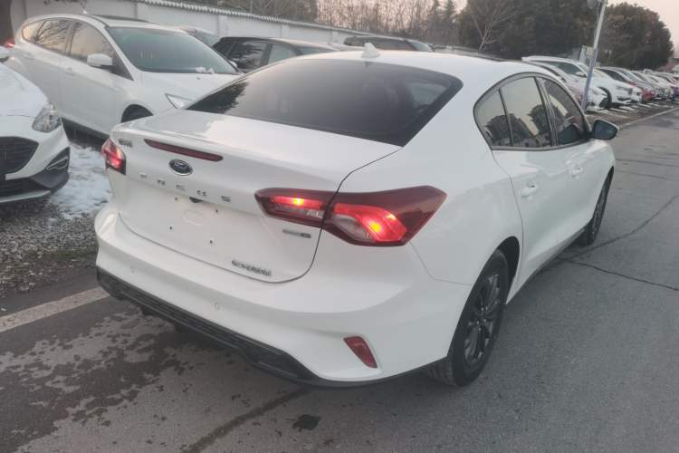 Used Ford Focus 2022 Sedan EcoBoost 180 Automatic Performance Edition
