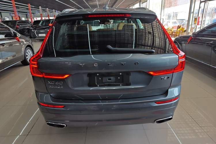 Used Volvo XC60 2019 T5 4x4 Zhiyuan Edition China VI Standard
