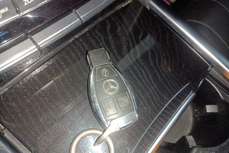 Used Mercedes-Benz E-Class 2015 Facelift E 200 L Sport Edition
