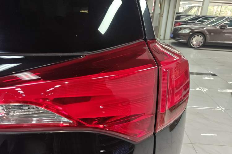 Used Toyota RAV4 2013 2.5L Automatic 4x4 Elite Edition