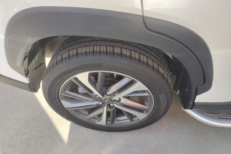 Used Toyota FRONTLANDER 2022 2.0L CVT Luxury PLUS Edition
