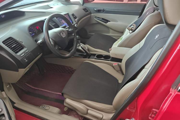 Used CIIMO CIIMO 2015 1.8L Automatic Luxury Edition