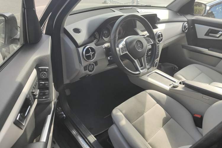 Used Mercedes-Benz GLK-Class 2015 GLK 260 4MATIC Dynamic Edition Ultimate Version