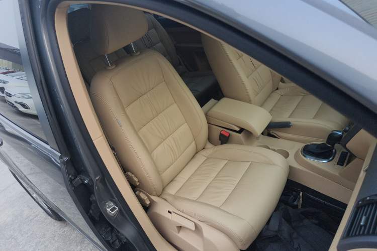 Used Volkswagen Touran 2013 1.4T DSG Comfort Edition 5-Seater
