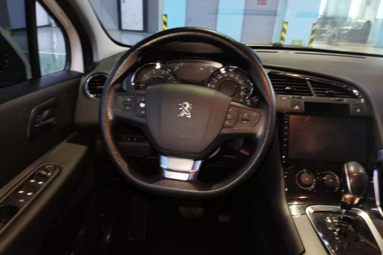 Used Peugeot 3008 2016 2.0L Automatic Classic Edition
