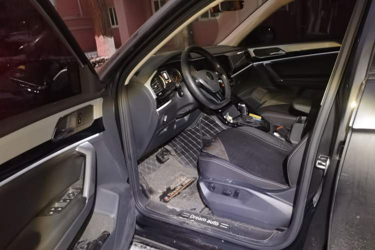 Used Volkswagen Tayron 2020 330TSI Two-Wheel Drive Luxury Smart Connectivity Version