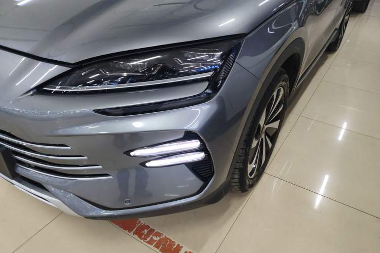 Used BYD Song PLUS New Energy 2024 HONOR Edition DM-i 71km Luxury Model
