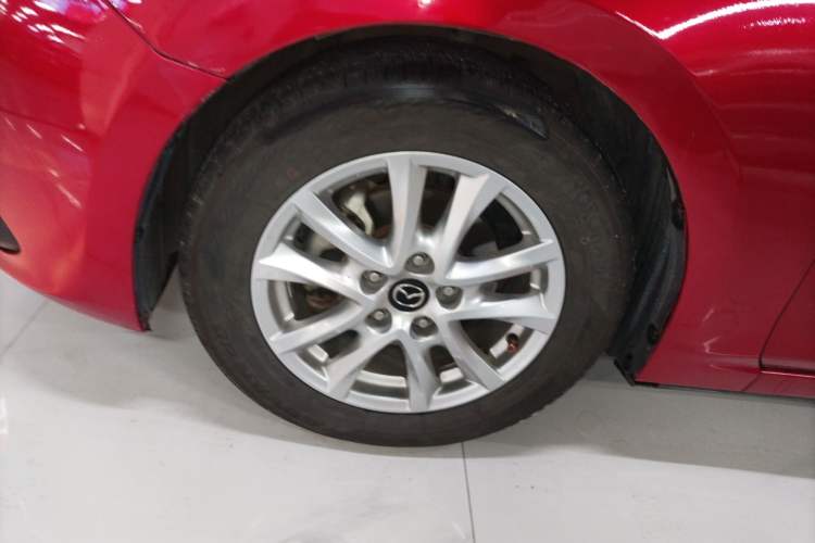 Used Mazda Mazda 3 Axela 2016 Sedan 1.5L Automatic Comfort Model
